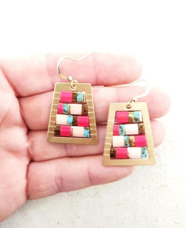 Cercei Mozaic Boho Dangle cu Tila roz si turcoaz tortite placate cu aur 14k