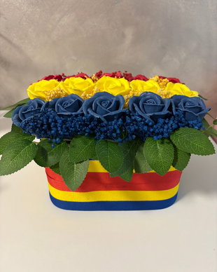 Aranjament floral tricolor