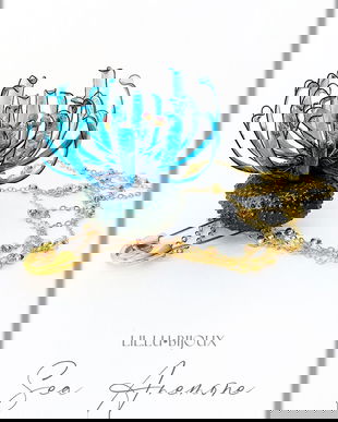 Broșă anemonă de mare artizanală cu arici de mare natural, petale din rășină și lanțuri modulare