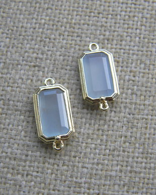 Link calcedonie in rama aurie (AV30-1)