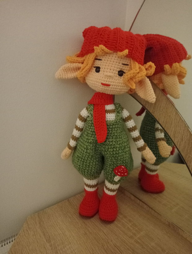 Elf croșetat