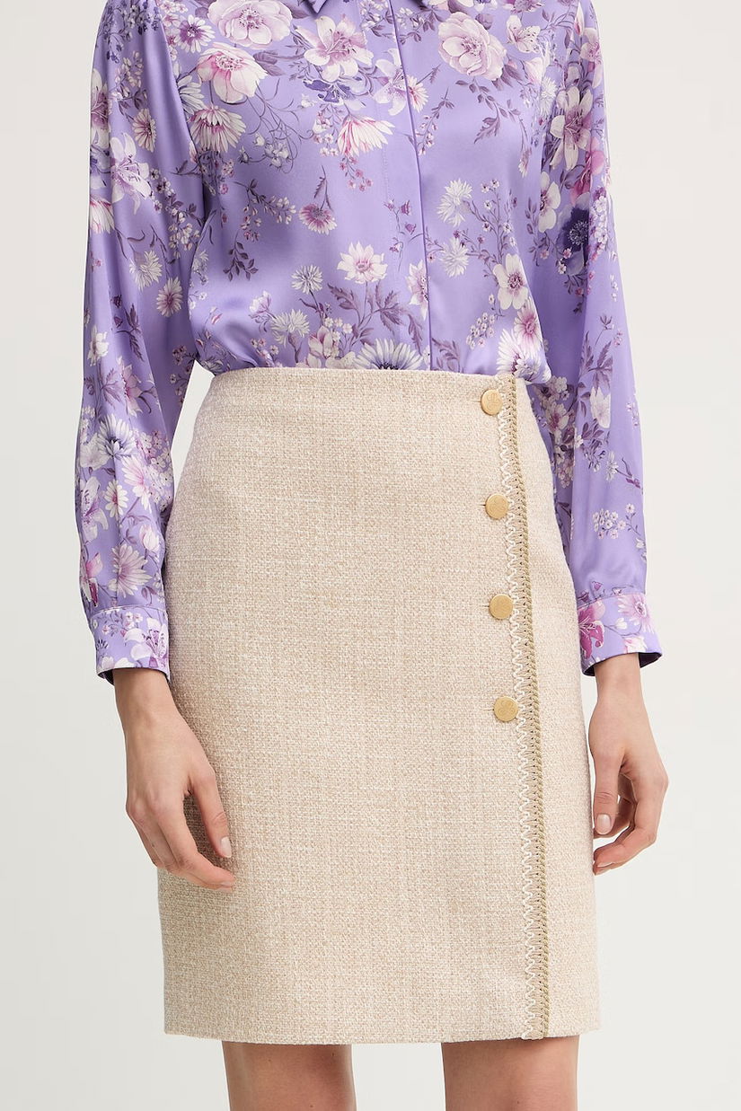 Luisa Spagnoli fustă cu in Tanzania