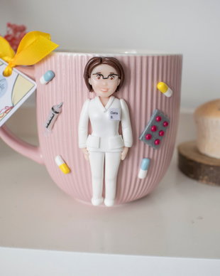 Cană Asistentă Medicală | Personalizată handmade | Lut polimeric