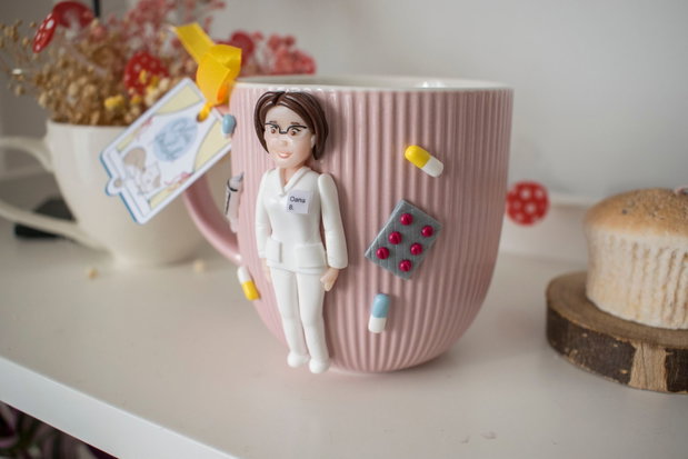 Cană Asistentă Medicală | Personalizată handmade | Lut polimeric