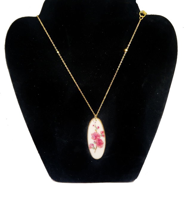 Colier " Simple Sakura" din fragment de portelan Limoges si argint