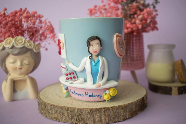 Cană medic ginecolog | Personalizată handmade | Lut polimeric