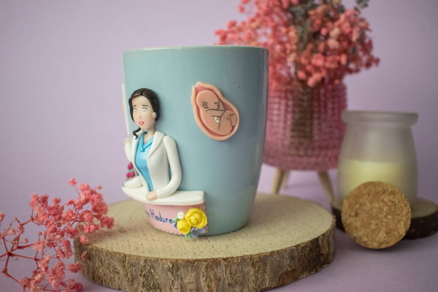 Cană medic ginecolog | Personalizată handmade | Lut polimeric