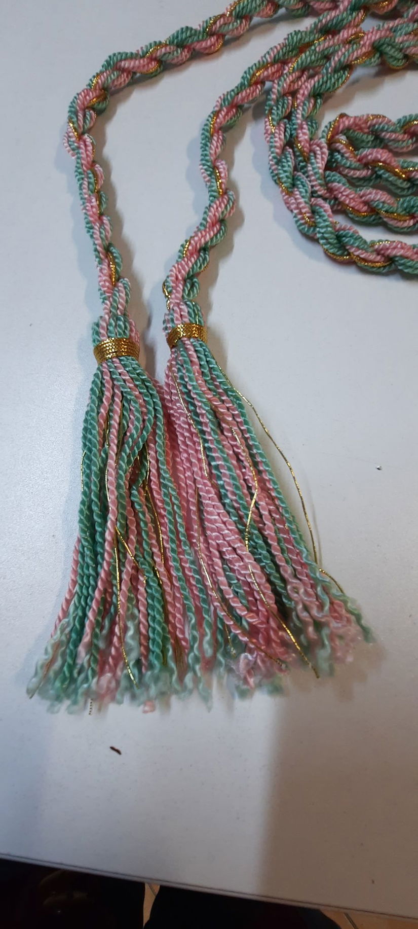 Șnur multicolor cu ciucuri