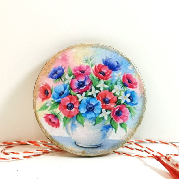 Martisor cu flori - anemone si iasomie