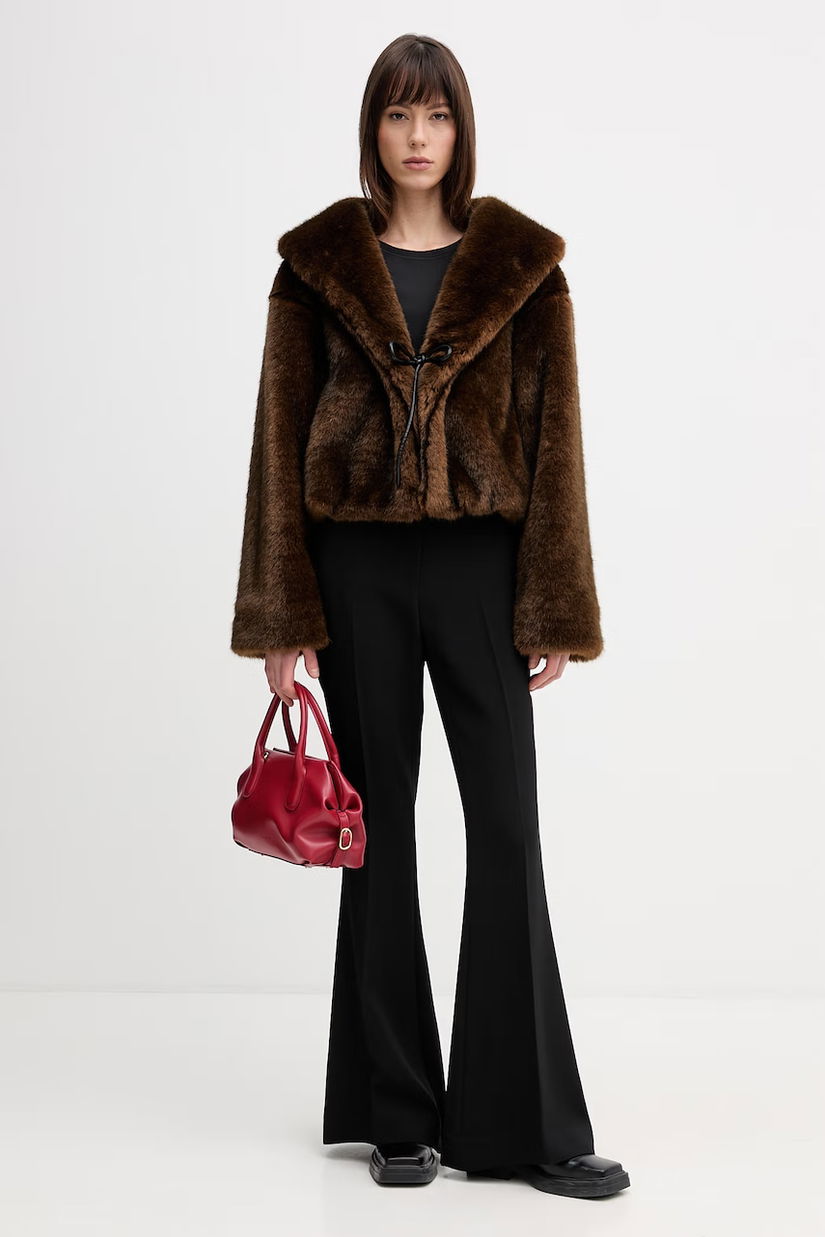 Themoire geantă Tallia