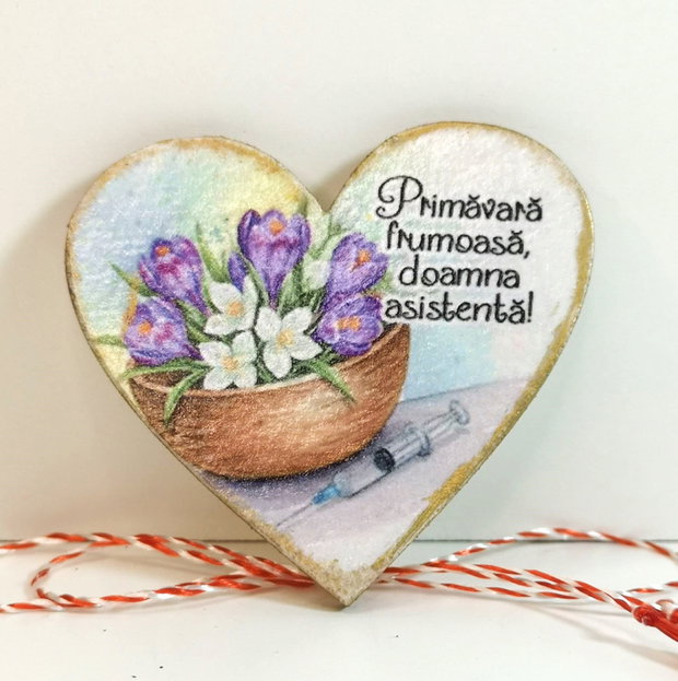 Martisor personalizat pentru asistenta medicala