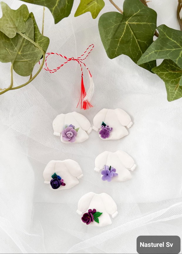 Ie brosa martisor: Flori