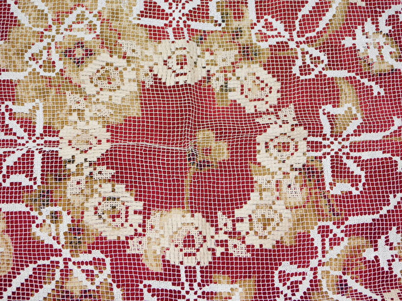 Fata de masa  dantela , interbelica ,