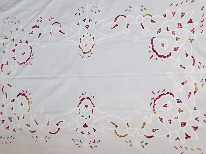 Fata   de masa   vintage ,mare, dreptungiulara,  tehnica Richelieu , 120 X 160 cm