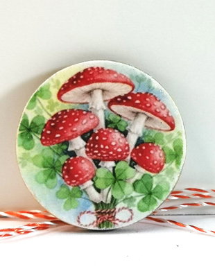 Martisor cu ciupercute