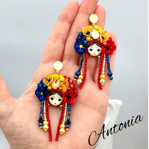 Cercei Româncuță - Fata cu Tricolor în Păr