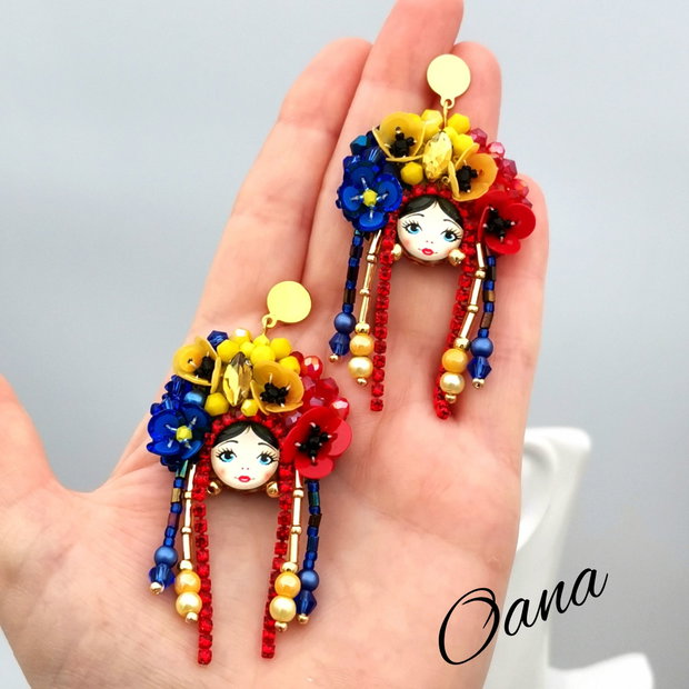 Cercei Româncuță - Fata cu Tricolor în Păr