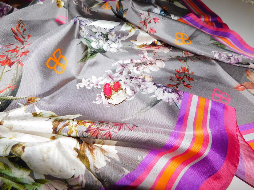 BASLER , esarfa noua matase naturala ,  designer,  inel nou  superb , cadou