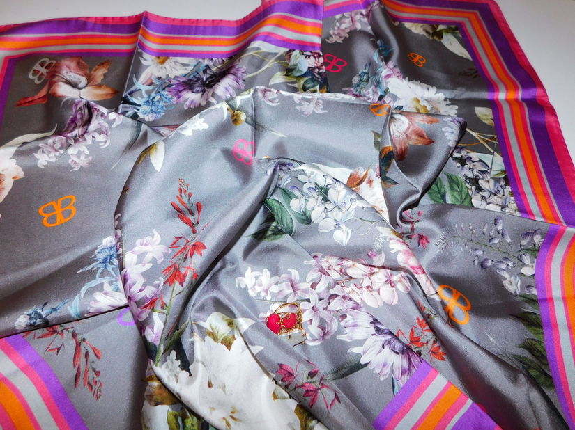 BASLER , esarfa noua matase naturala ,  designer,  inel nou  superb , cadou