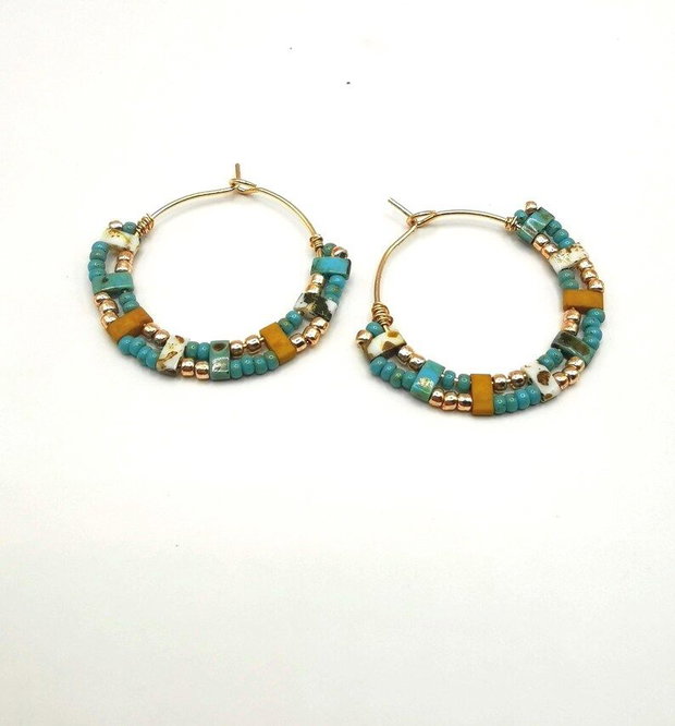 Cercei rotunzi cu margele Tila turcoaz, cercei handmade boho