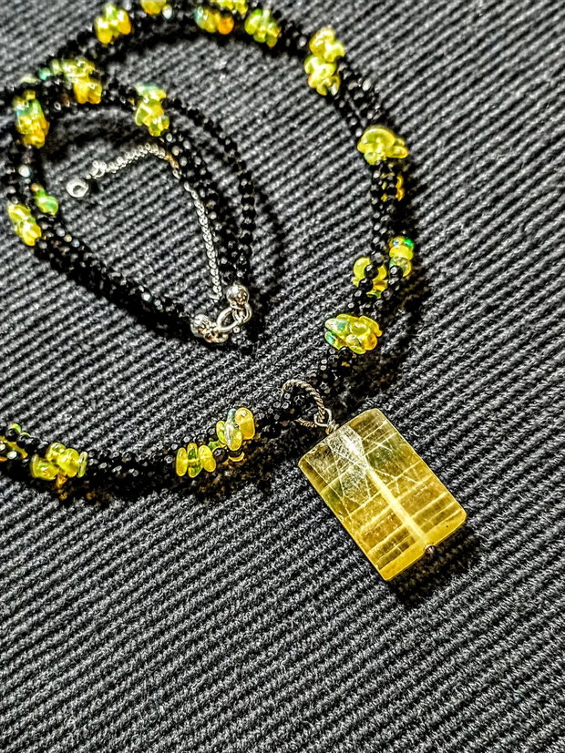 Colier argint X3 opal de foc etiopian chips spinel negru flourit galben minimalist boho chic trendy - Transport gratuit