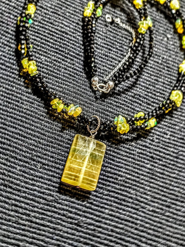 Colier argint X3 opal de foc etiopian chips spinel negru flourit galben minimalist boho chic trendy - Transport gratuit