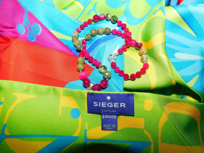 Esarfe de lux - Sieger - Italia, 2  fete ,  nouam,  colier  cuart si zirconii, nou, cadou