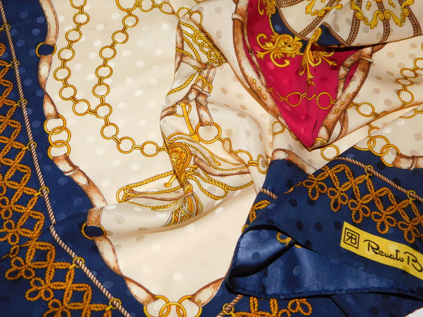 RENATO  BALESTRA  ITALIA,  esarfa matase  naturala   satinata , jaquard,  cercei si bratari cadou