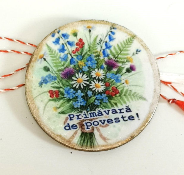 Martisor cu flori de padure