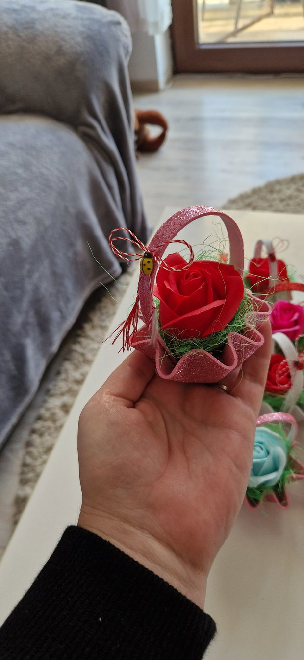 Martisor cosulete cu flori