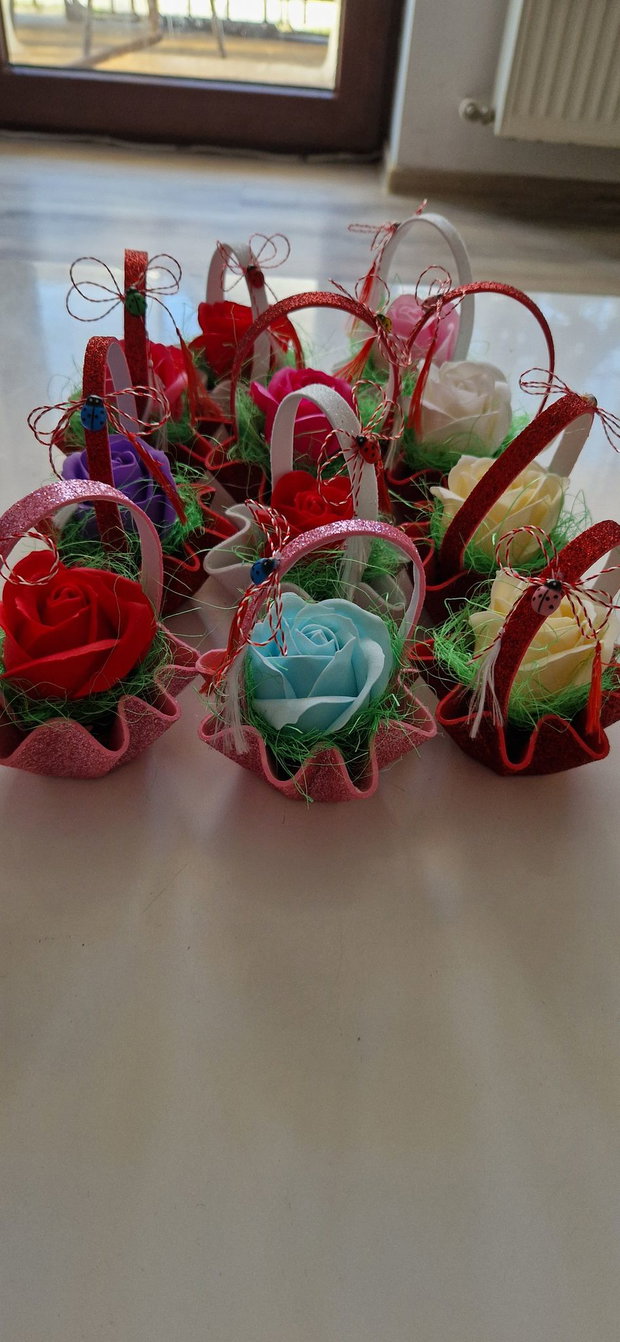 Martisor cosulete cu flori