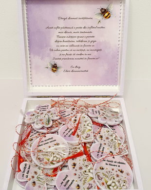 Set cadou martisor, personalizat pentru invatatoare / educatoare, albinute, mov