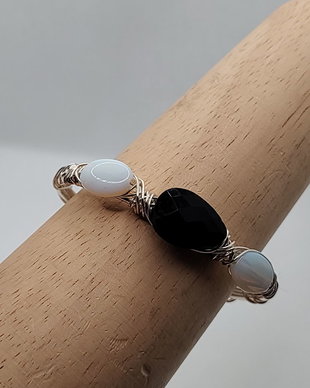 Bratara unicat, bratara argintata, bratara cu opalita si onyx