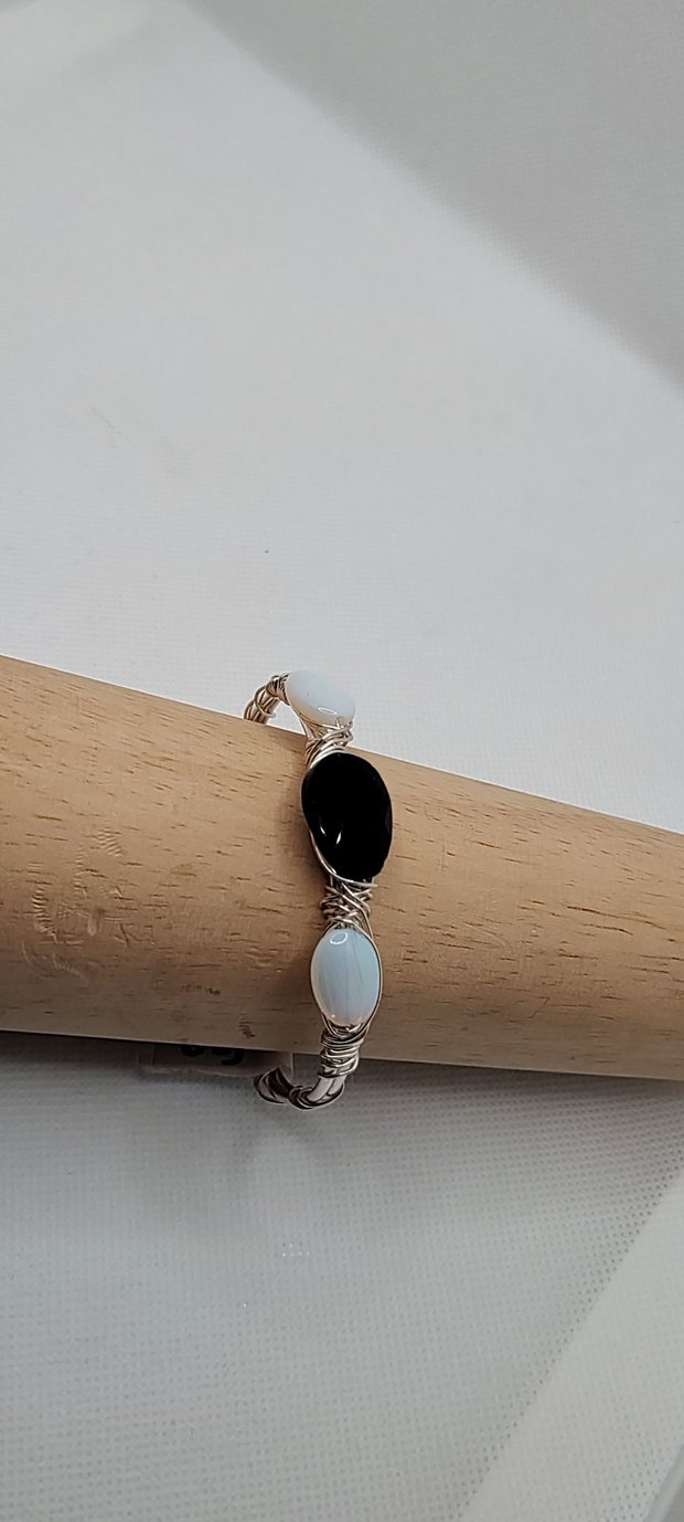 Bratara unicat, bratara argintata, bratara cu opalita si onyx