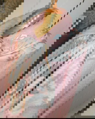 Palton nou,  gros,   masura 52,  sal  foarte mare si brosa  , cadou