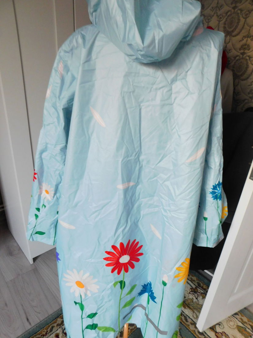 Pelerina noua Franta, masura unica , deosebita,  calitate extra, spectaculoasa