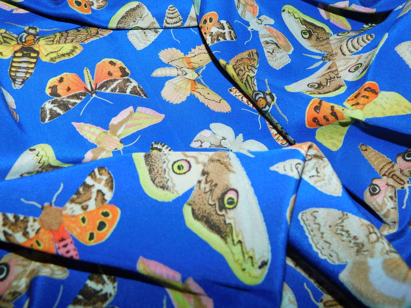 Esarfa noua Elvetia , matase naturala , ceas nou elegant , cadou