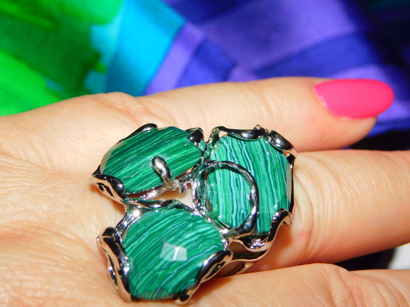 Esarfa noua matase naturala plina,   Italia,  inel nou malachit, cadou