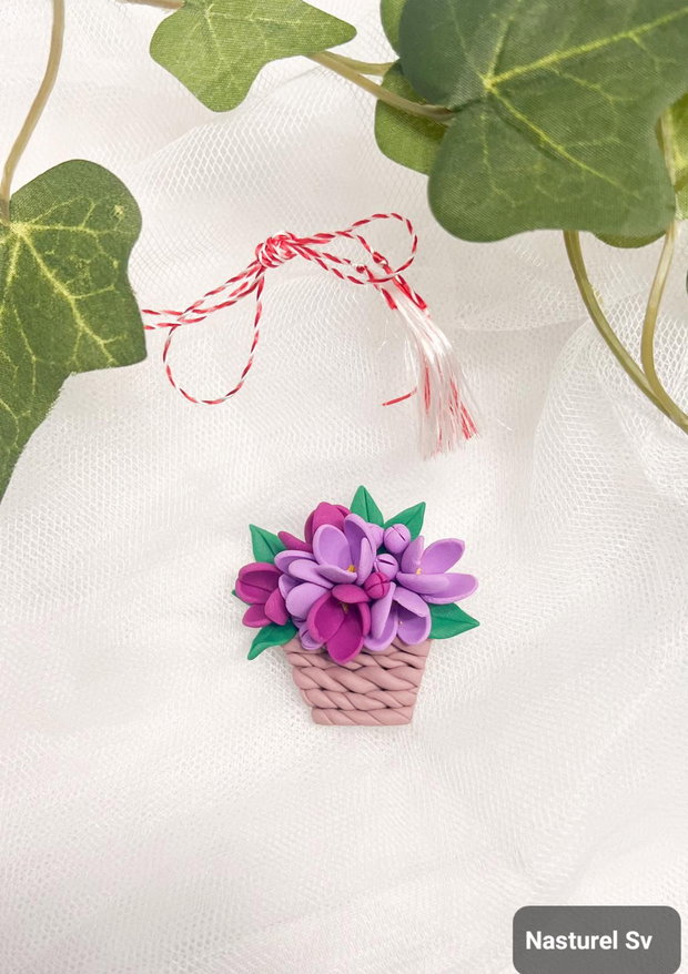 Brosa(martisor): Cos cu liliac