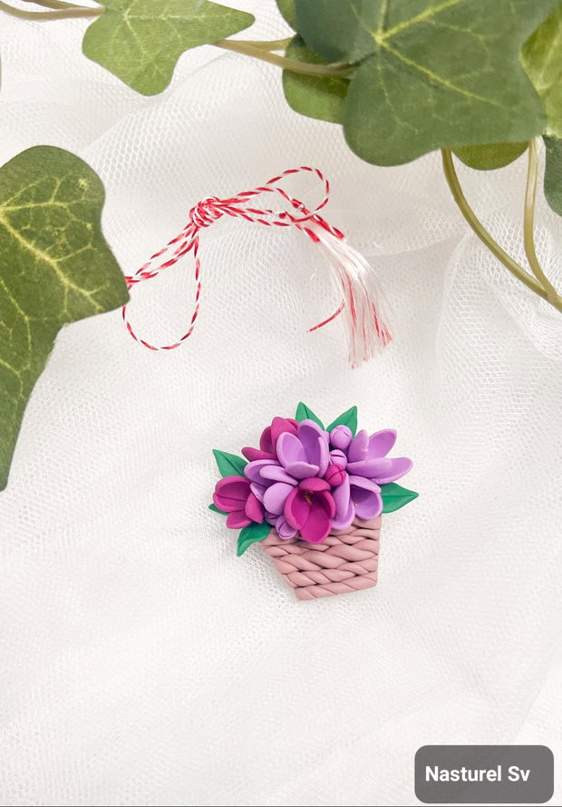 Brosa(martisor): Cos cu liliac