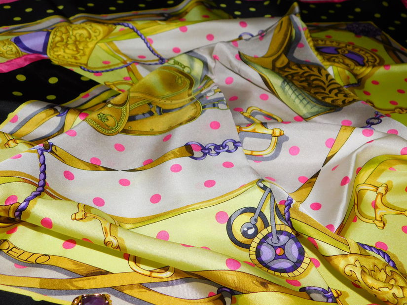 CODELLO, esarfa noua  lux, matase  naturala, inel nou pietre semipretioase , cadou