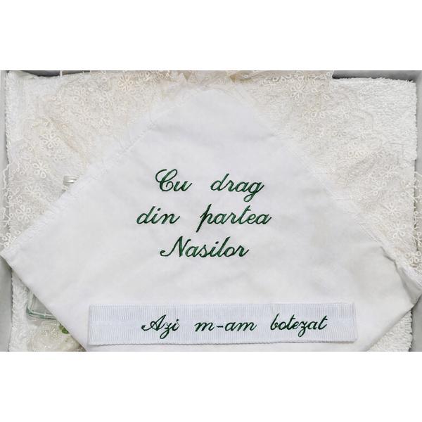 Trusou botez cu dantela - broderie verde