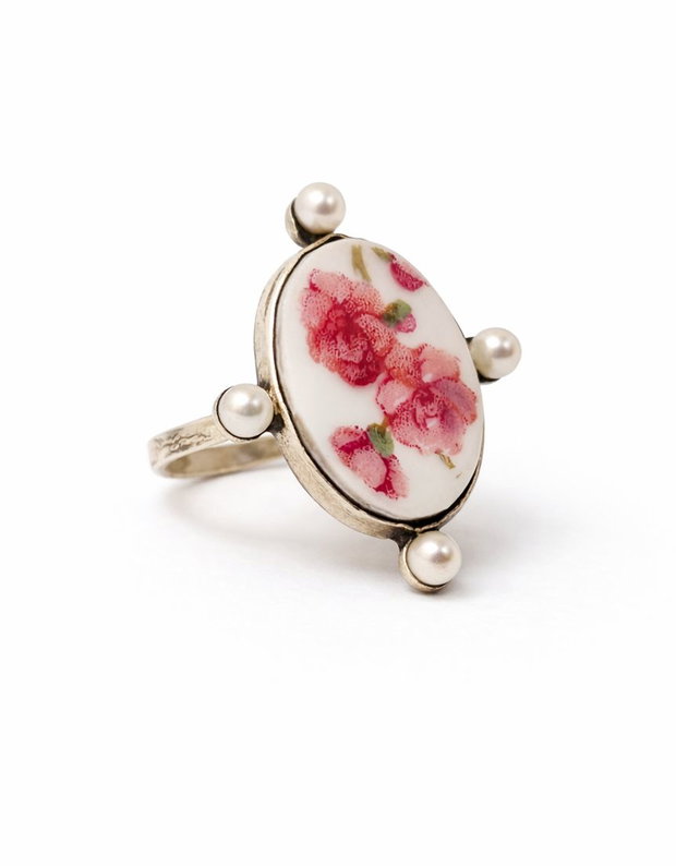 Inel "Pearl Sakura" din fragment de portelan Limoges, perle Seashell si argint