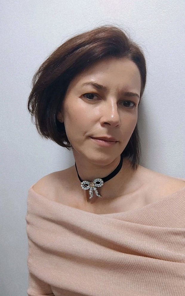 Colier choker cu fundita din perle