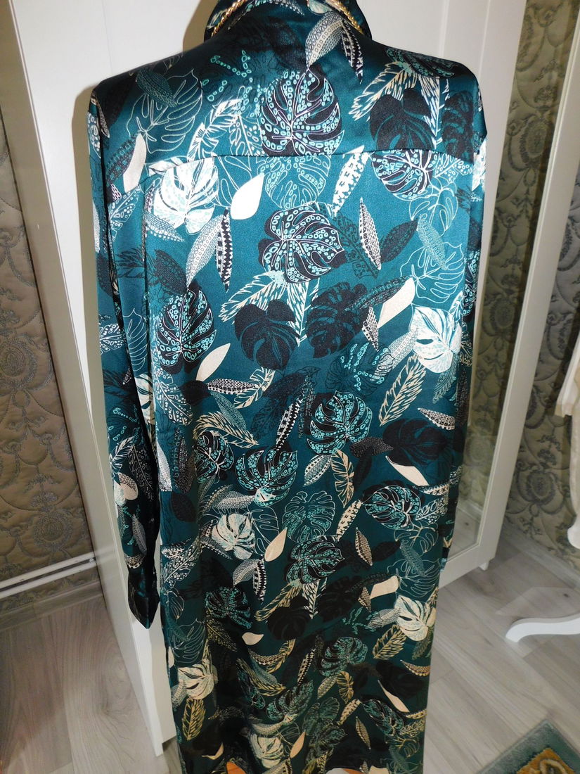 Rochie vintage  Steilmann,  neutilizata masura  48 - 50 , matase  saten , superba