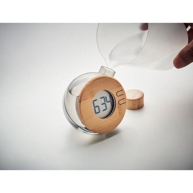 Ceas de birou AquaBamboo Lux afisaj LCD mare, design bambus natural, alimentare cu apa