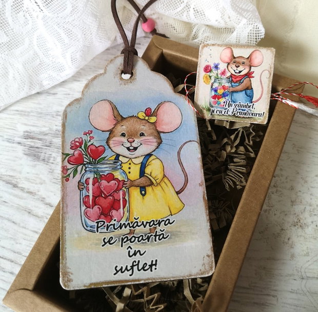 Set cadou personalizat semn de carte si martisor