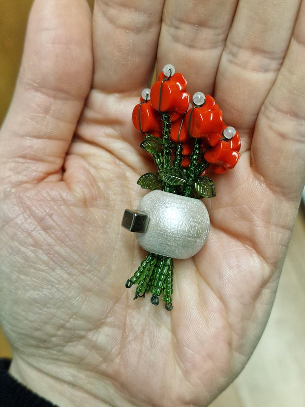 Beaded bouquet trandafir roșu