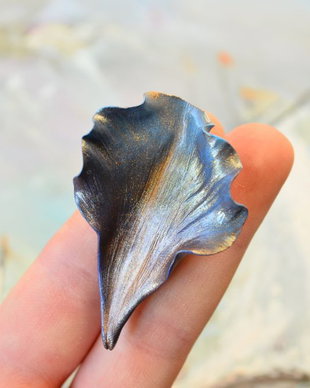 Petala metalizata- Brosa martisor