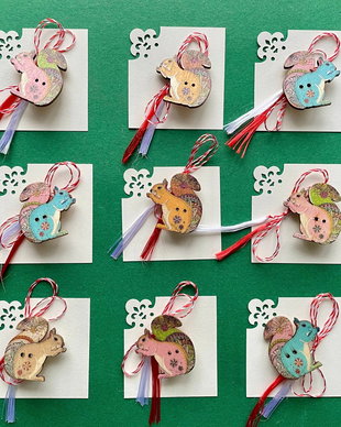 Martisor, brosa veverita